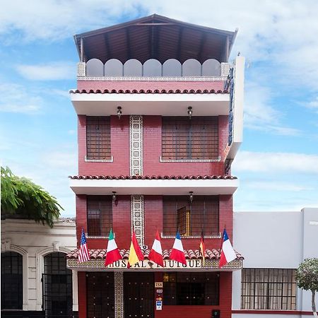 Hostal Iquique Lima Bagian luar foto