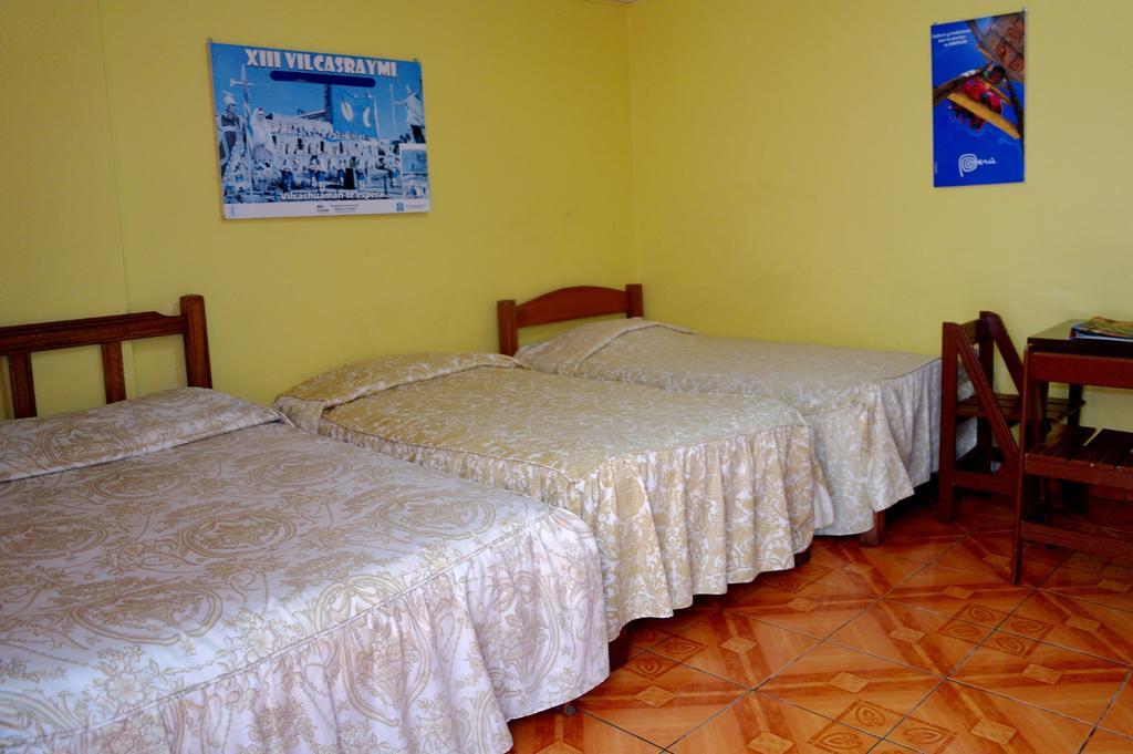 Hostal Iquique Lima Bagian luar foto