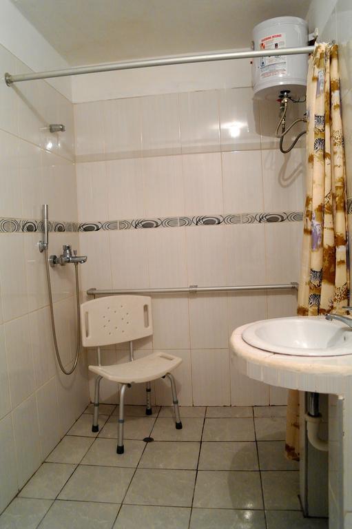 Hostal Iquique Lima Bagian luar foto