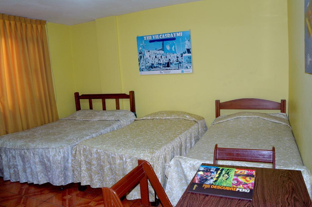 Hostal Iquique Lima Bagian luar foto