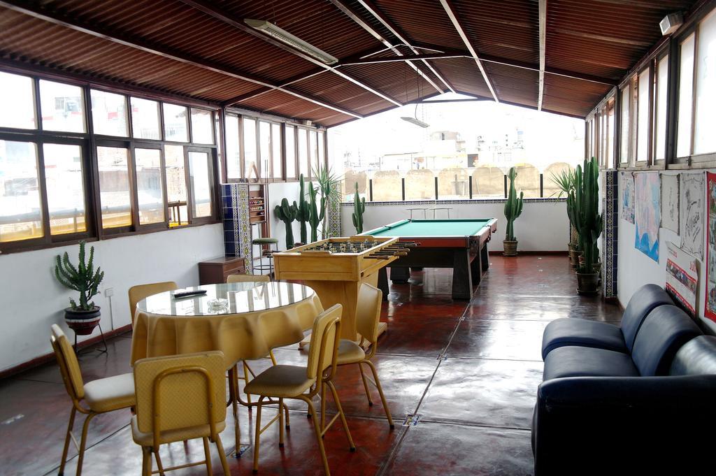 Hostal Iquique Lima Bagian luar foto