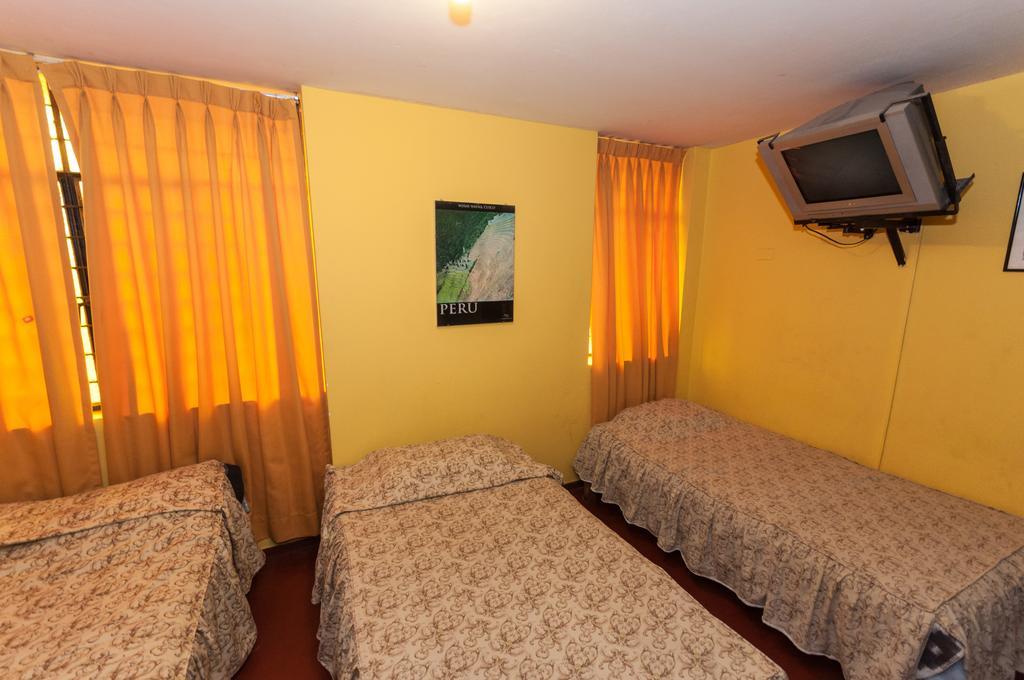 Hostal Iquique Lima Bagian luar foto